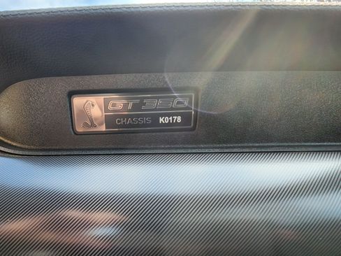 Used 2019 Ford Mustang Shelby GT350 w/ Technology Package image 12