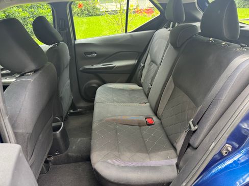 Used 2018 Nissan Kicks SV FWD image 14