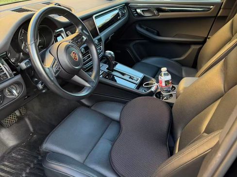 Used 2024 Porsche Macan Turbo image 6