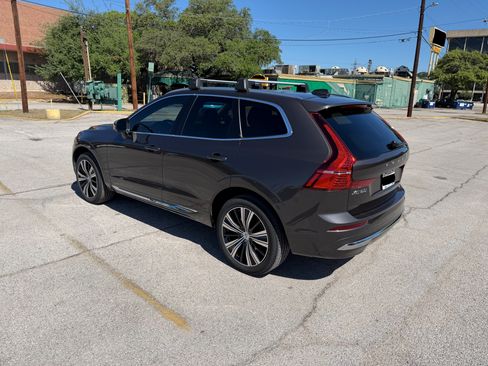 Used 2022 Volvo XC60 B5 Inscription w/ Advanced Package image 14