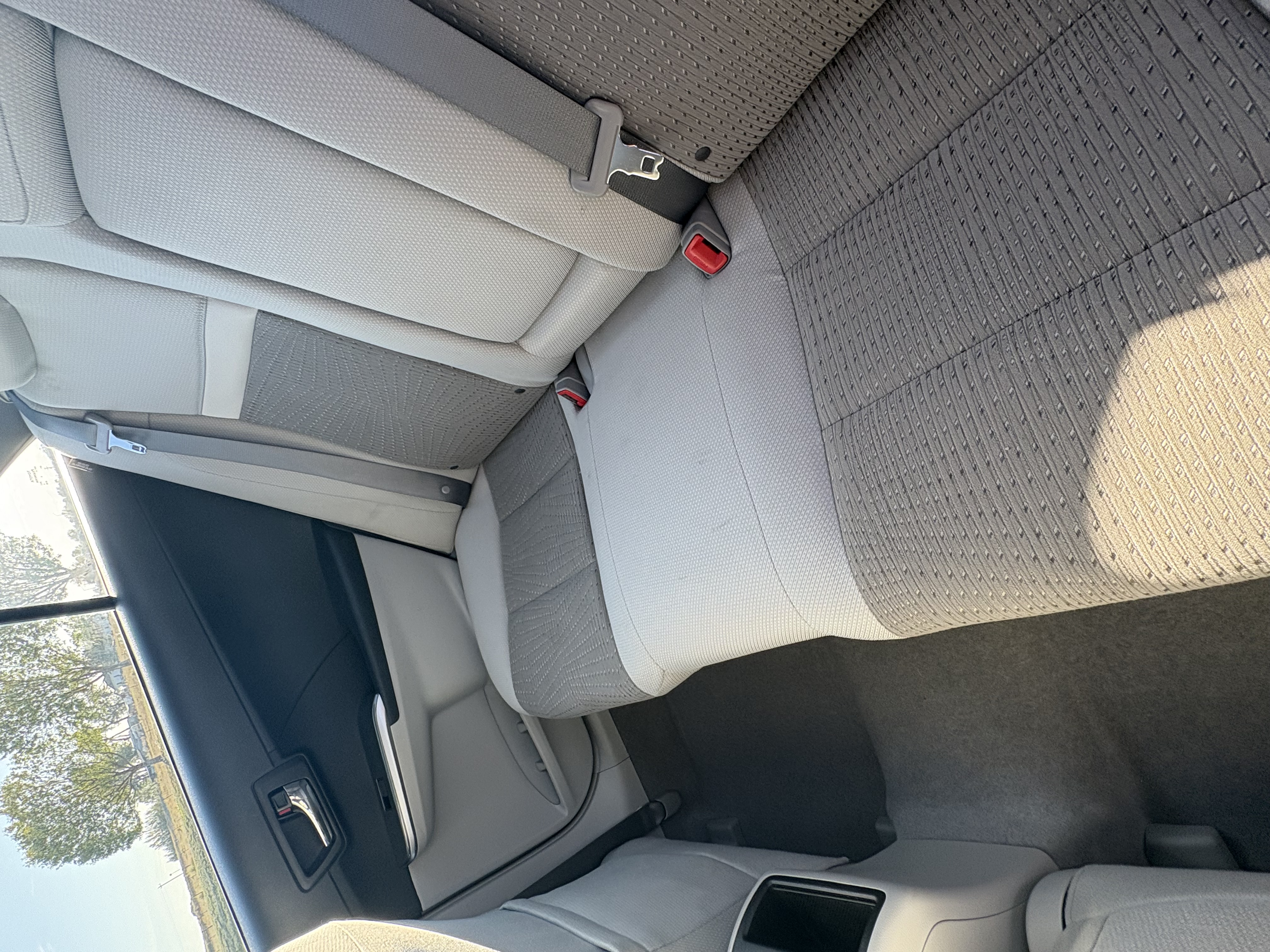 Used 2012 Toyota Camry LE FWD image 14