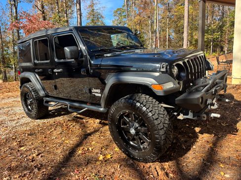 Used 2020 Jeep Wrangler Unlimited Sport S image 1