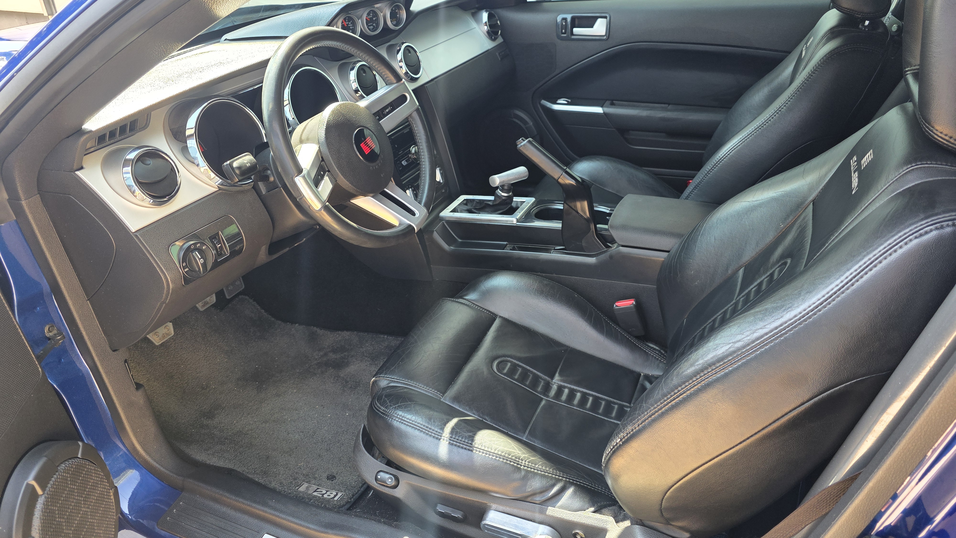 Used 2006 Ford Mustang GT Premium RWD image 8