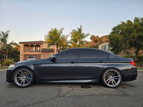 Used 2013 BMW M5 RWD image 5