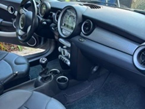 Used 2009 MINI Cooper S FWD image 11