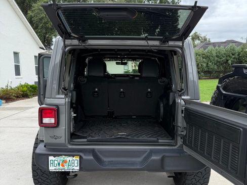 Used 2021 Jeep Wrangler Unlimited Sport w/ Sun And Sound Package AWD/4WD image 8