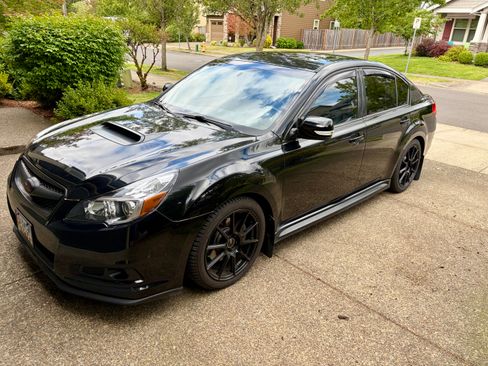 Used 2010 Subaru Legacy 2.5GT Limited AWD/4WD image 4
