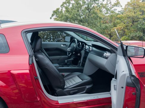 Used 2008 Ford Mustang GT Premium image 15