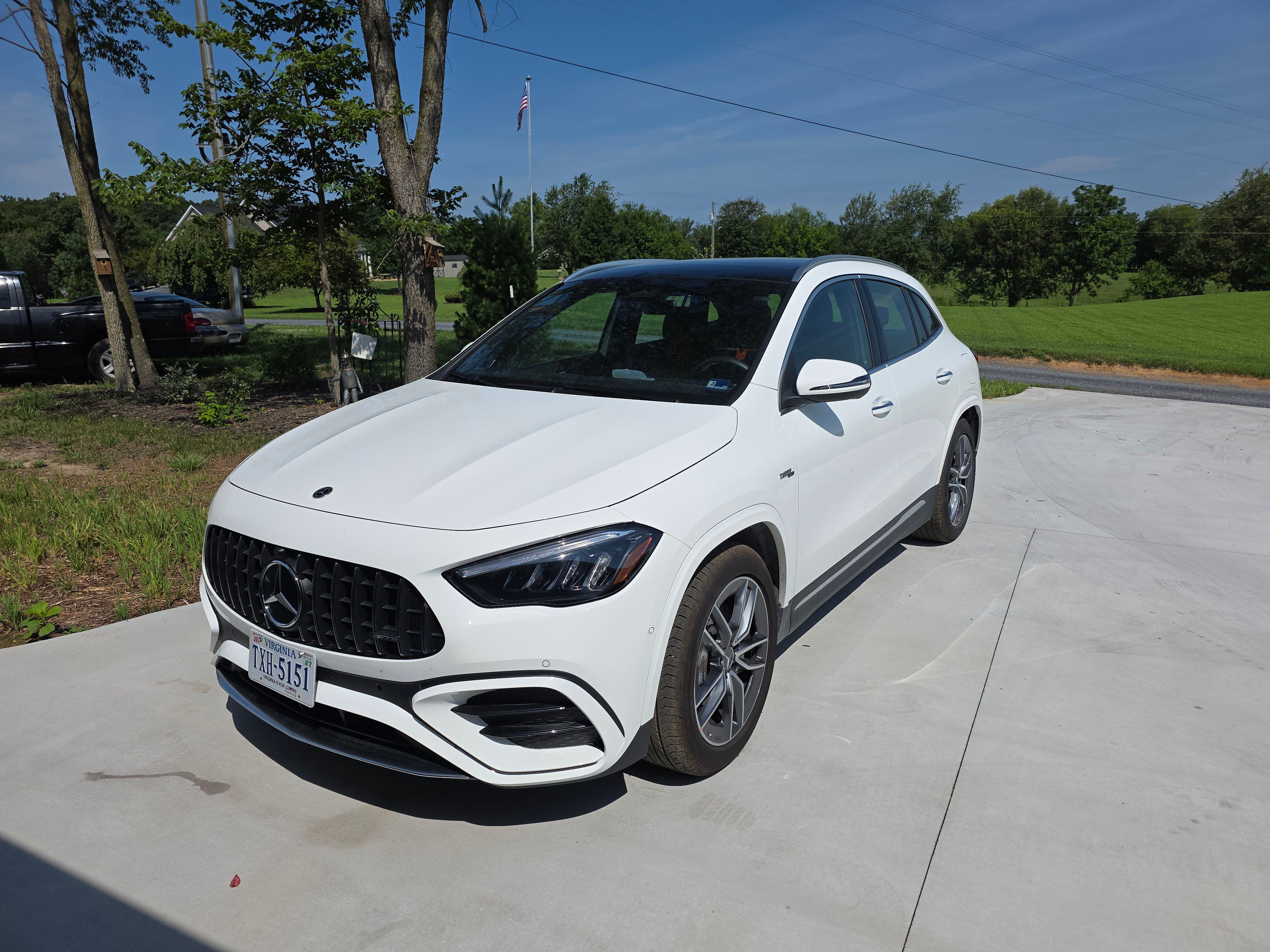 Used 2026 Mercedes-Benz GLA 35 AMG 4MATIC image 1