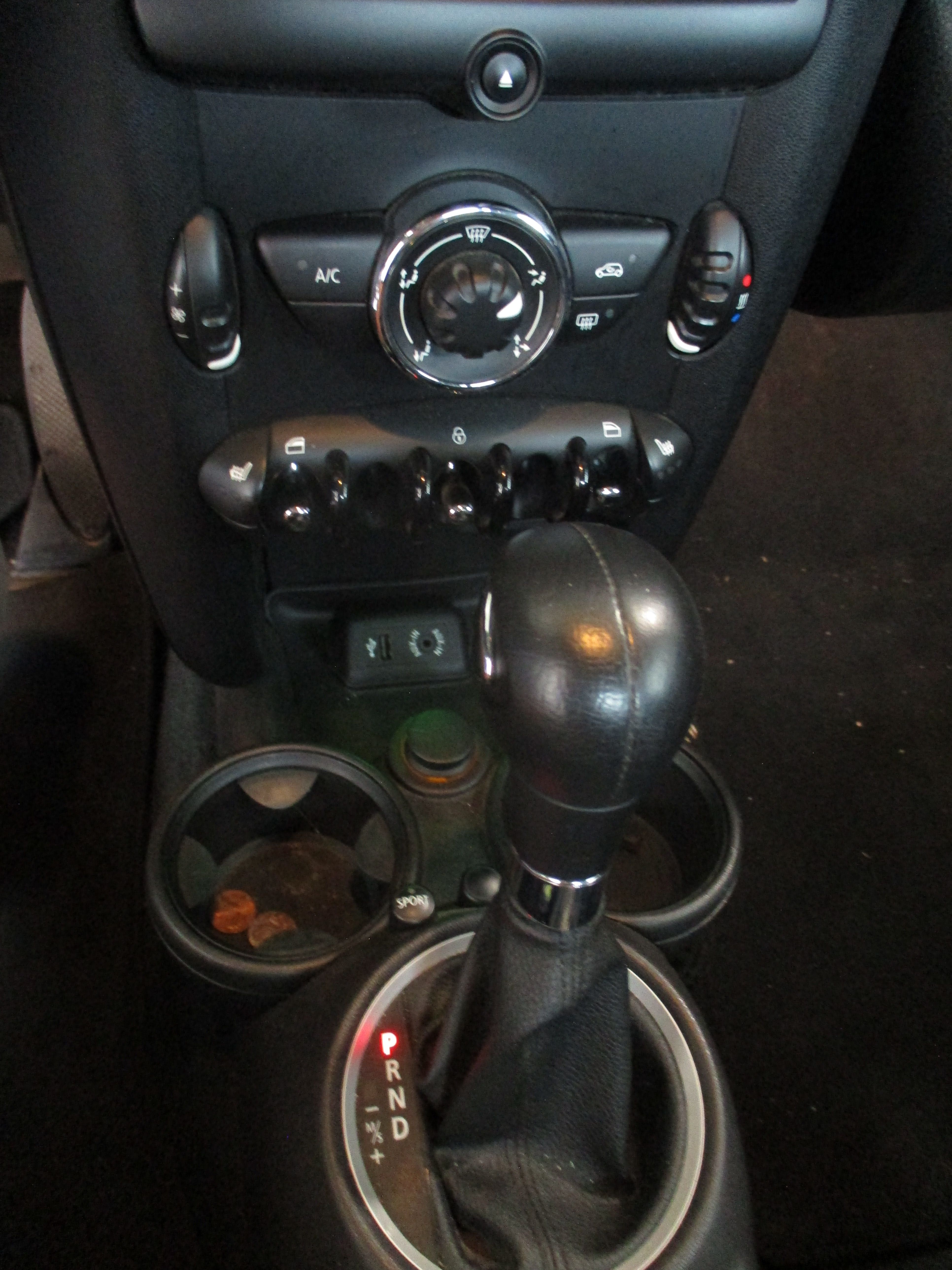 Used 2013 MINI Cooper Roadster FWD image 16