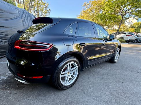Used 2018 Porsche Macan Sport Edition AWD/4WD image 4