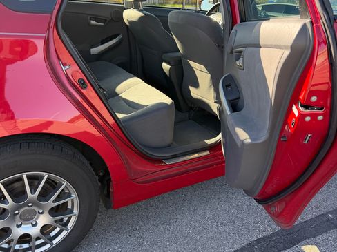 Used 2010 Toyota Prius Two image 8