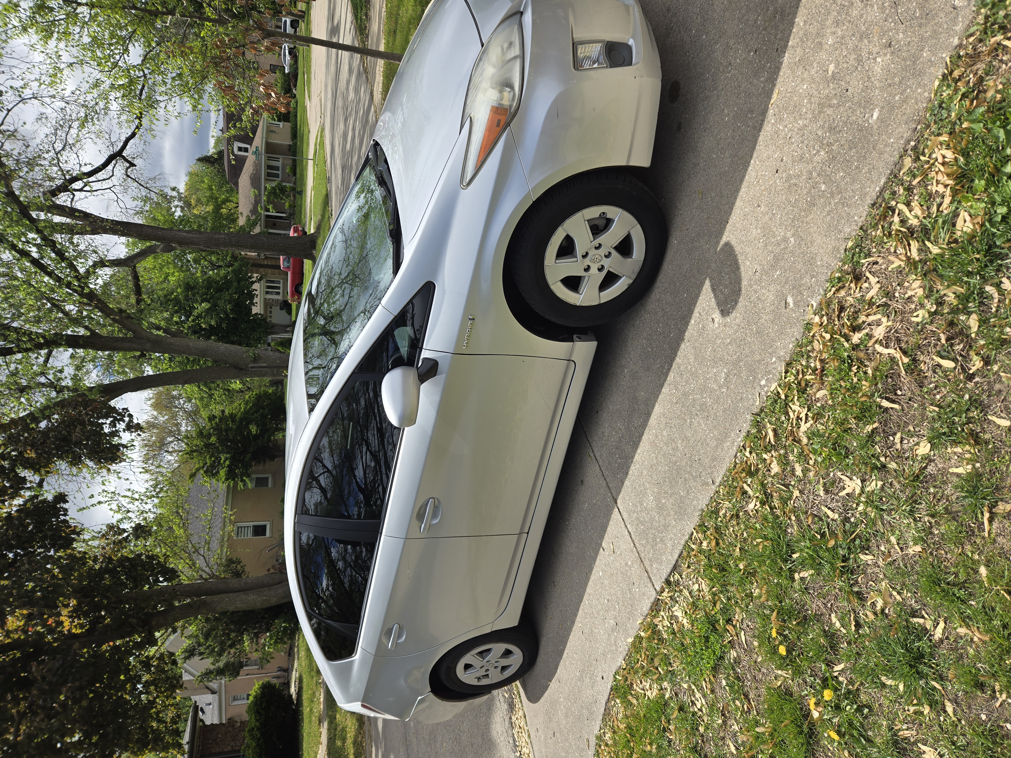 Used 2010 Toyota Prius FWD image 1