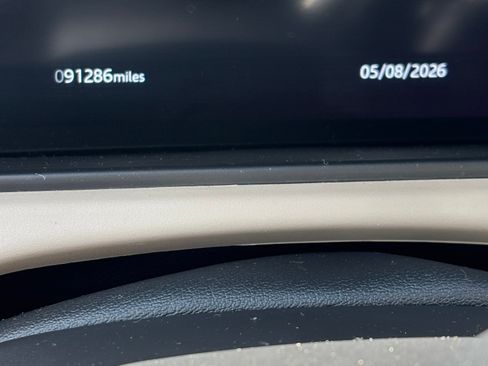 Used 2021 Land Rover Range Rover Velar S AWD/4WD image 10
