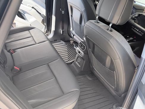 Used 2023 Audi Q4 e-tron Prestige w/ Black Optic Package image 8