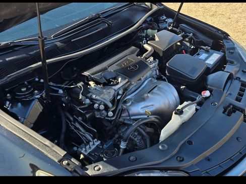 Used 2016 Toyota Camry SE image 6