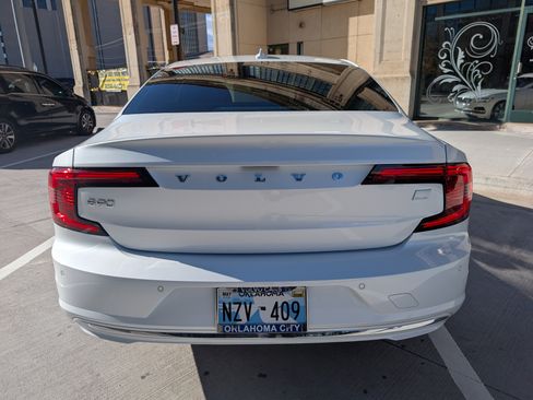 Used 2023 Volvo S90 T8 Ultimate image 10