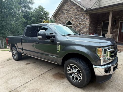 Used 2020 Ford F250 Lariat w/ Lariat Ultimate Package AWD/4WD image 1