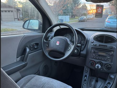 Used 2003 Saturn Vue AWD V6 image 11