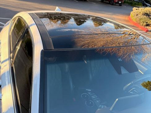 Used 2019 Genesis G70 2.0T Advanced w/ Dynamic Package image 9