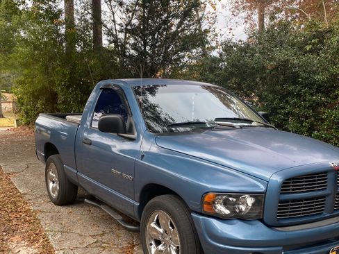 Used 2003 Dodge Ram 1500 Truck SLT image 1