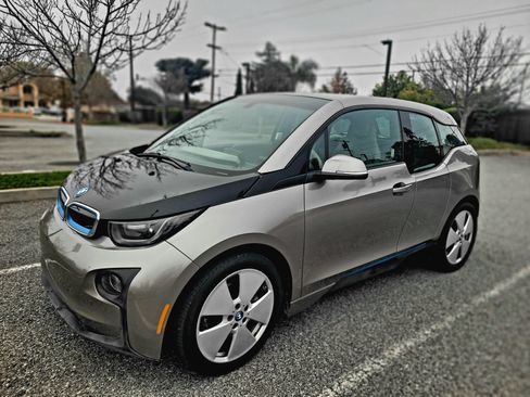 Used 2014 BMW i3 image 1
