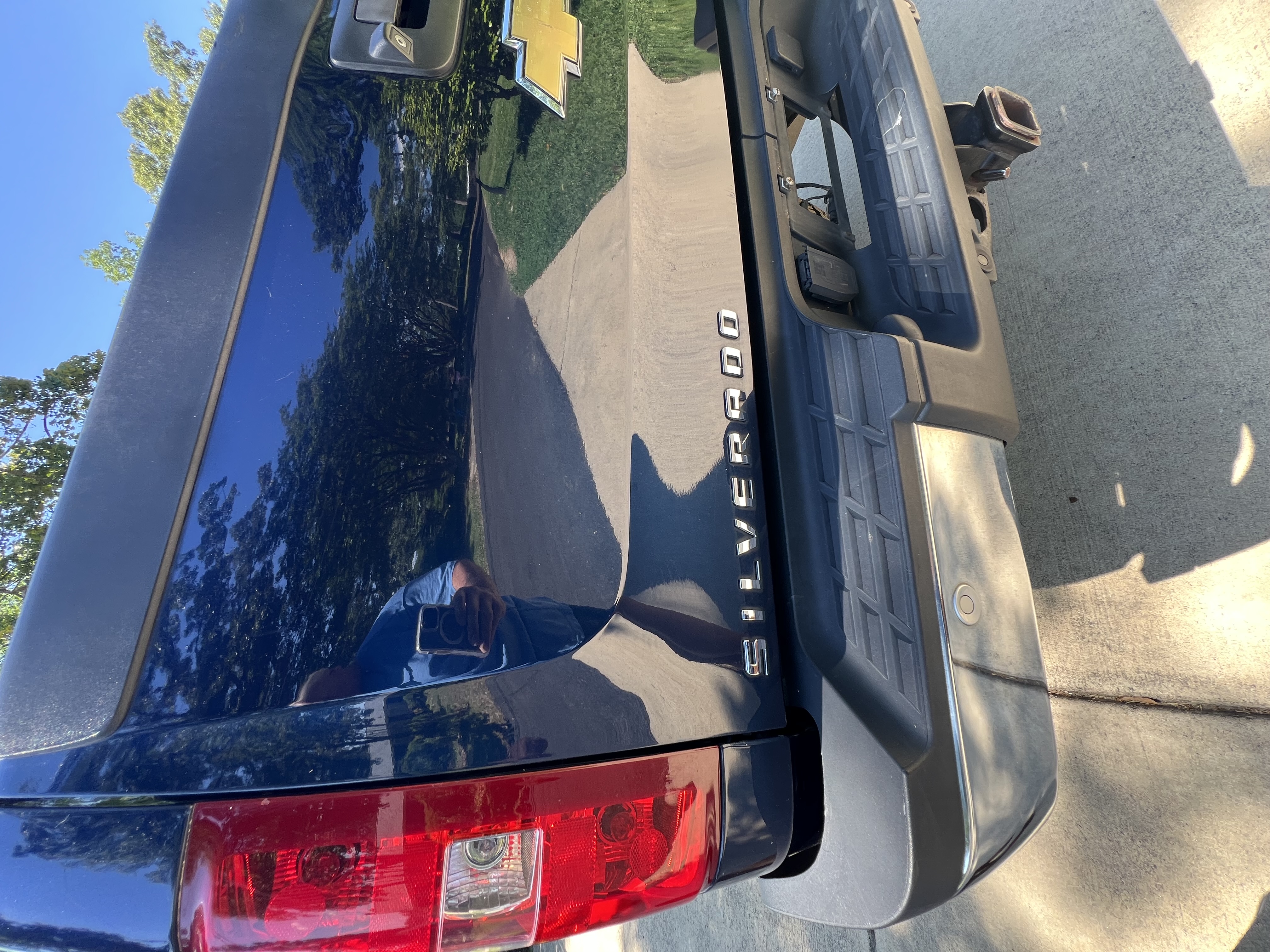 Used 2011 Chevrolet Silverado 2500 LTZ w/ LTZ Plus Package AWD/4WD image 19