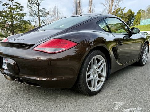 Used 2011 Porsche Cayman image 10