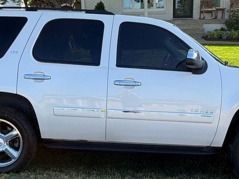 Used 2013 Chevrolet Tahoe LTZ AWD/4WD image 5