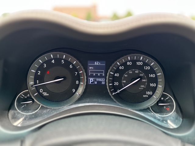 Used 2011 INFINITI M56 x w/ Deluxe Touring Pkg AWD/4WD image 10