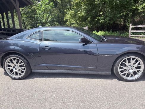 Used 2013 Chevrolet Camaro SS w/ Dusk Special Edition RWD image 4