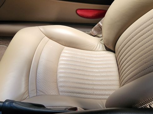 Used 1999 Chevrolet Corvette Coupe image 11