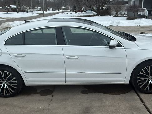 Used 2015 Volkswagen CC Executive image 2