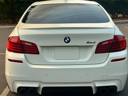 Used 2015 BMW M5 image 5