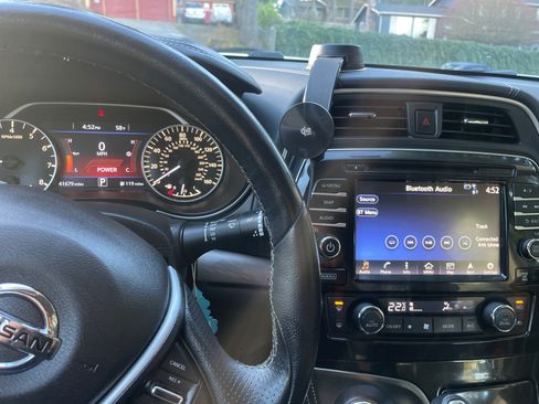 Used 2018 Nissan Maxima Platinum image 15