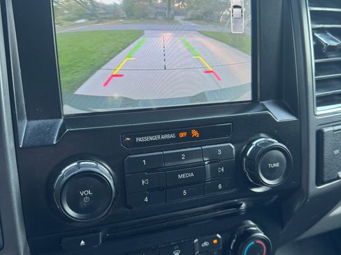 Used 2016 Ford F150 XLT w/ Equipment Group 302A Luxury RWD image 19