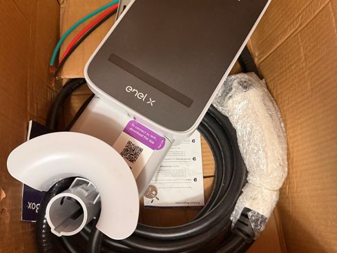 Used 2020 Nissan Leaf SV w/ SV Technology Package image 17