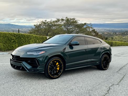 Used 2023 Lamborghini Urus S image 8