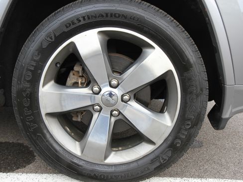 Used 2015 Jeep Grand Cherokee Overland w/ Advanced Technology Group image 20