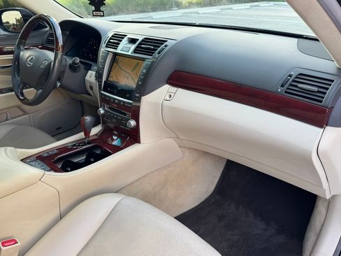 Used 2012 Lexus LS 460 L image 19