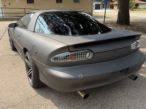 Used 1997 Chevrolet Camaro Z28 w/ Preferred Equipment Group 2 RWD image 12
