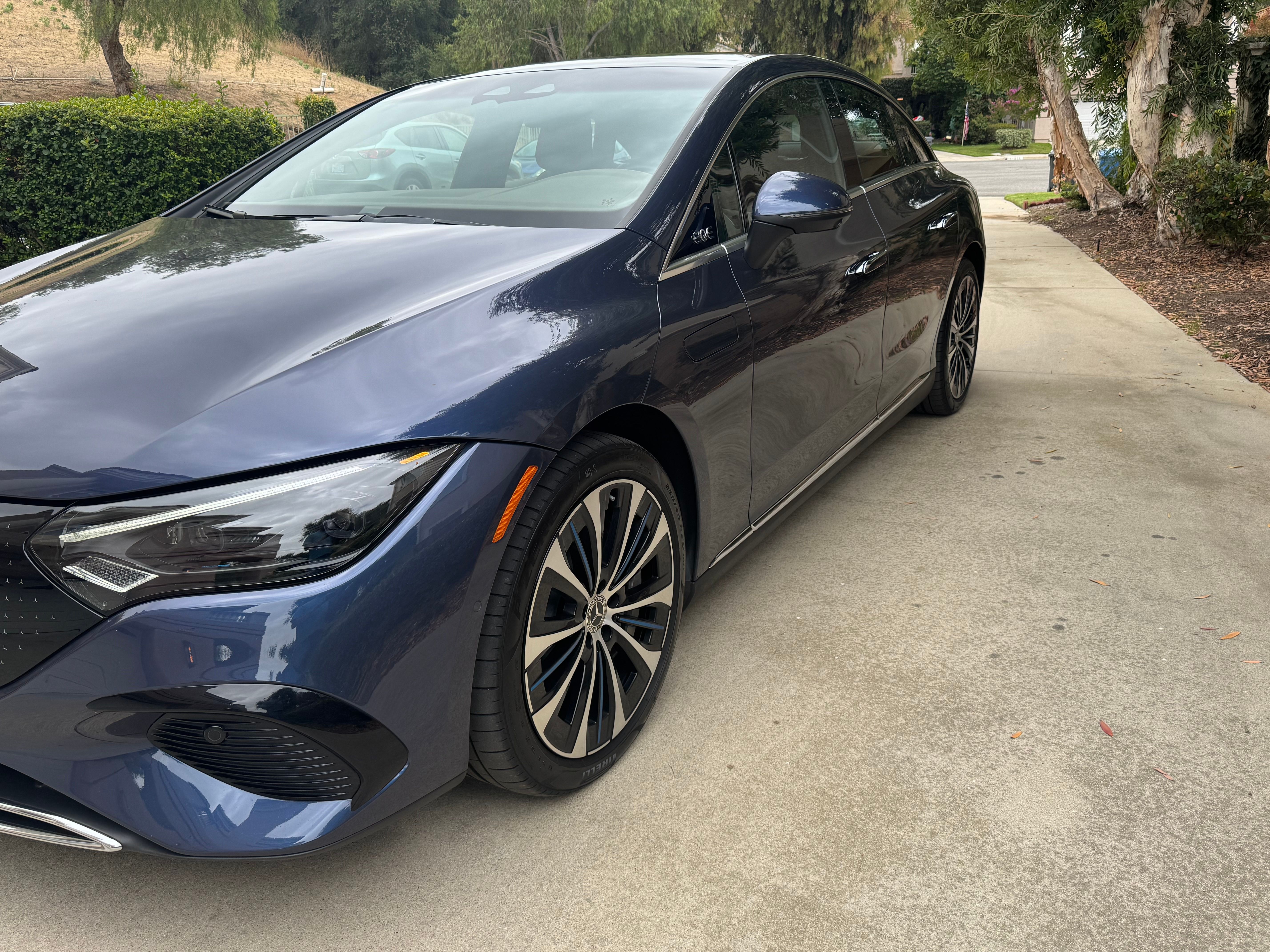 Used 2024 Mercedes-Benz EQE 500 4MATIC Sedan w/ Driver Assistance Package image 2