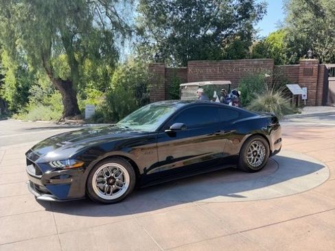 Used 2019 Ford Mustang GT RWD image 1