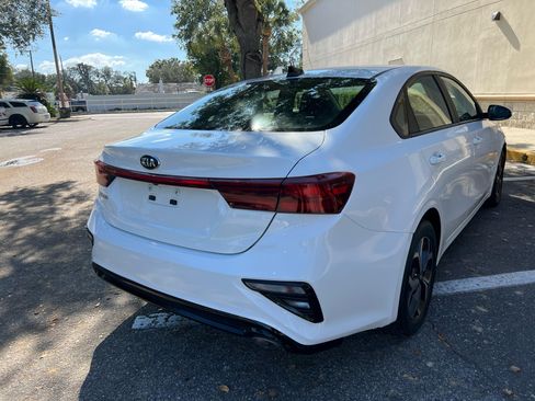 Used 2020 Kia Forte LXS image 2