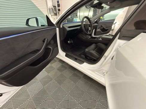 Used 2024 Tesla Model 3 Performance AWD/4WD image 13