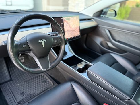 Used 2019 Tesla Model 3 Standard Range Plus RWD image 12