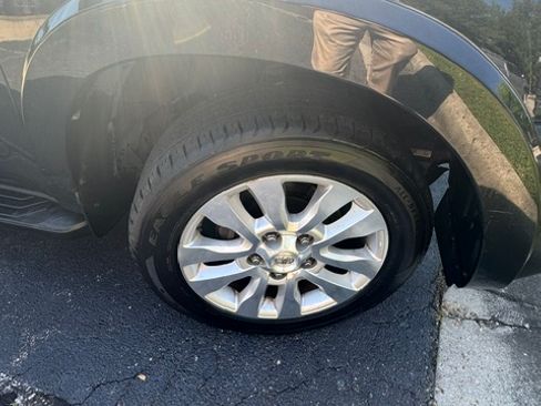 Used 2011 Toyota Sequoia Platinum AWD/4WD image 12