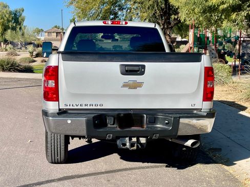Used 2011 Chevrolet Silverado 2500 LT w/ Interior Plus Package image 9