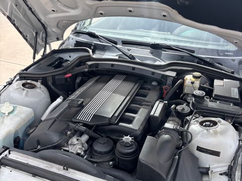 Used 2001 BMW Z3 2.5i RWD image 10