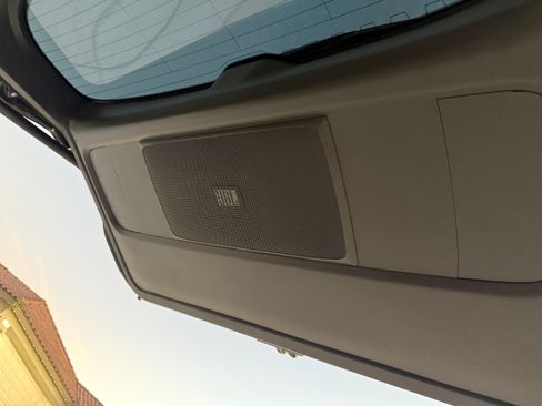 Used 2021 Toyota Sienna XLE w/ XLE Plus Package image 14